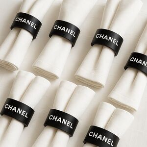 CHANEL White Napkin with Black Ring